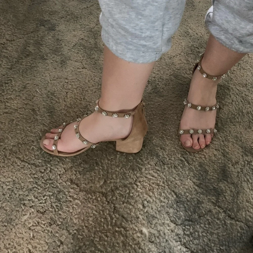 Steve Madden heel with jewels - Picture 7 of 7